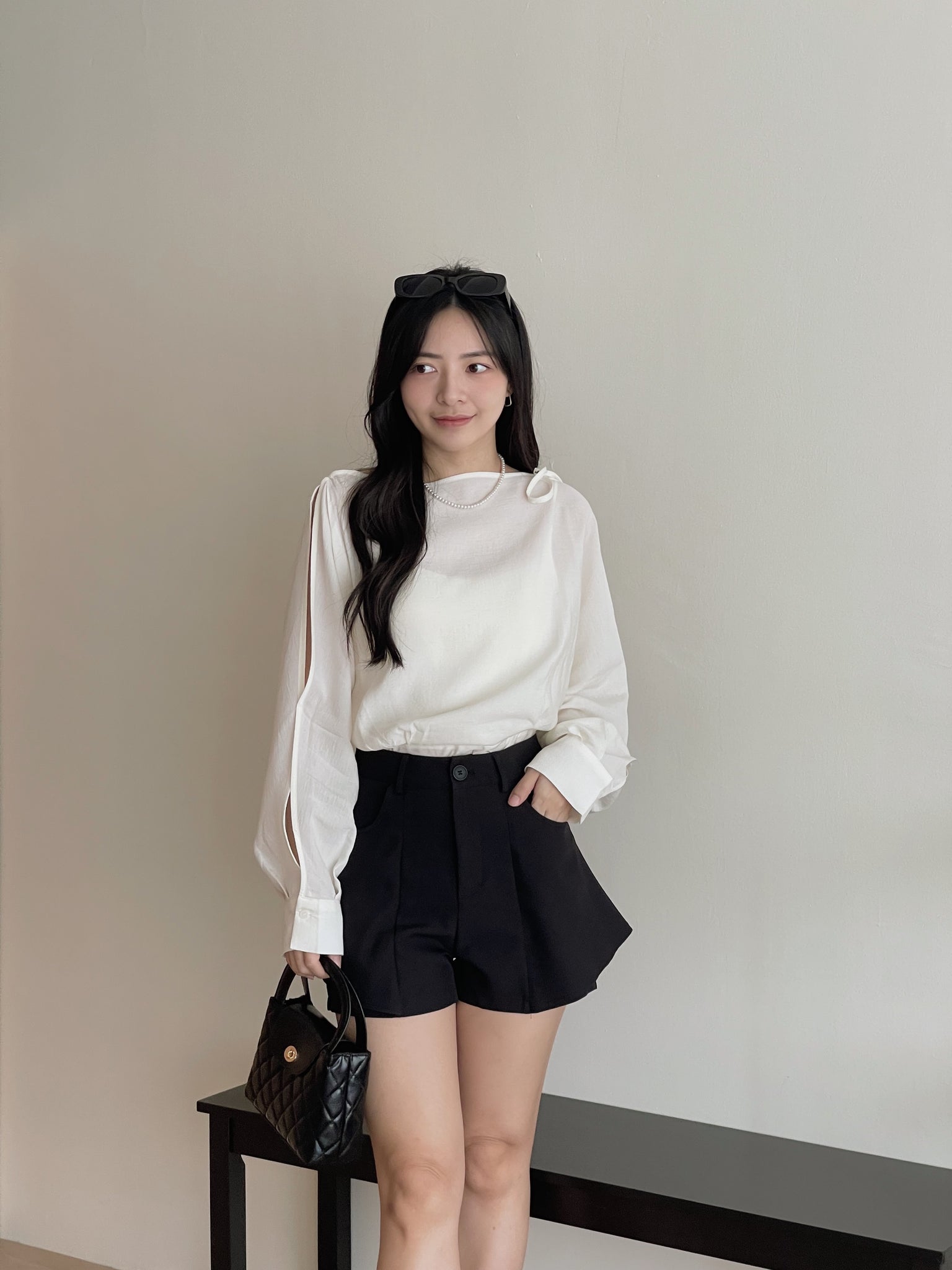 Luminous Chiffon Blouse / 柔光漫纱镂空遮肉小衫