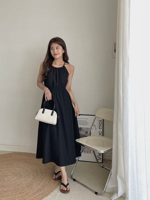 Back Hollow Out Dress / 挂脖背镂空连身裙