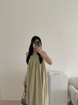Holiday Pleated Dress / 度假抹胸吊带连衣裙