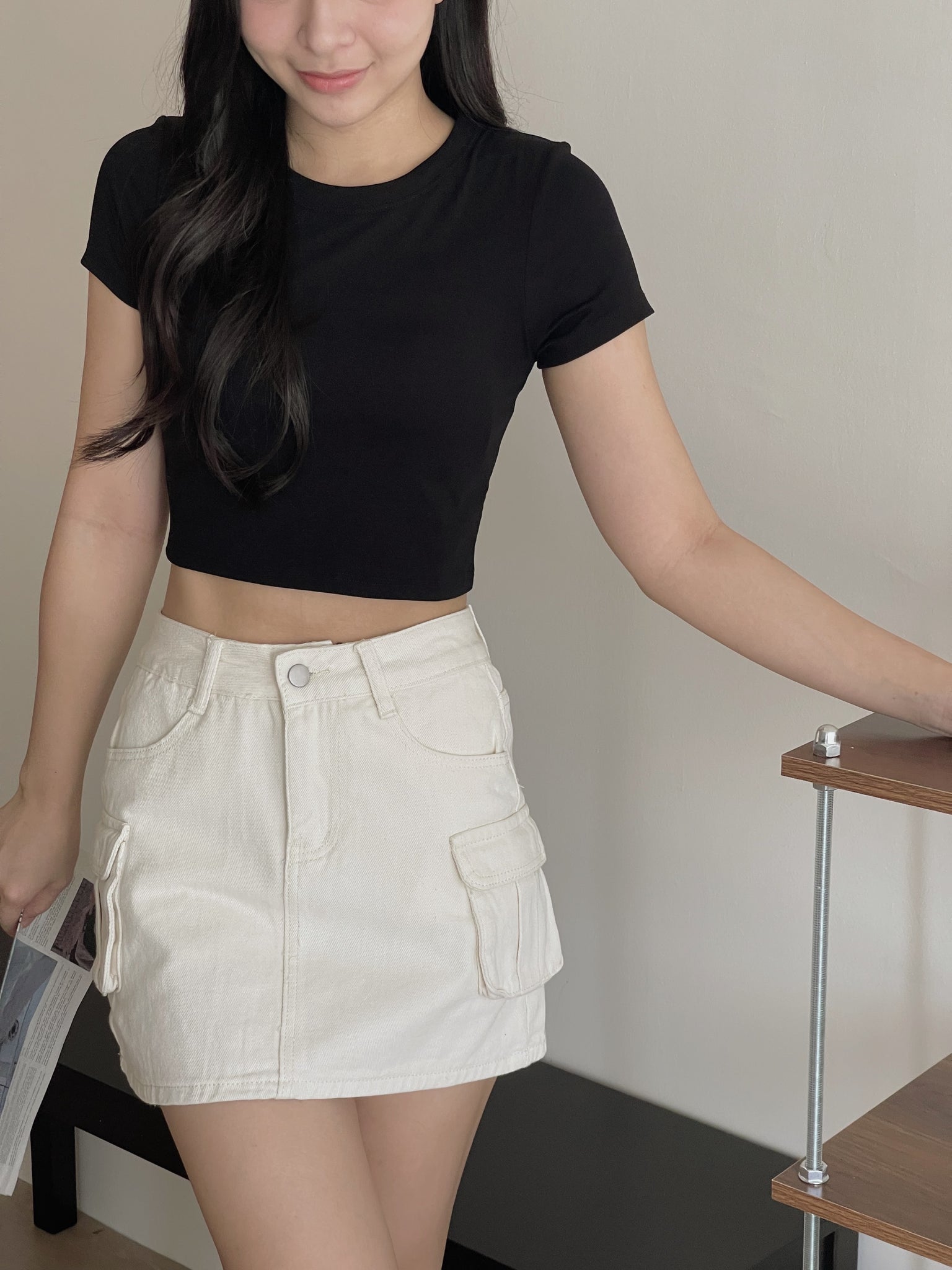 Plain Fit Padding Crop Tee / 纯色修身胸垫短T恤