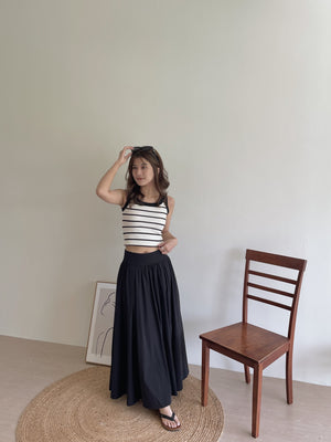 Striped Fit Tank Top / 杏黑条纹背心