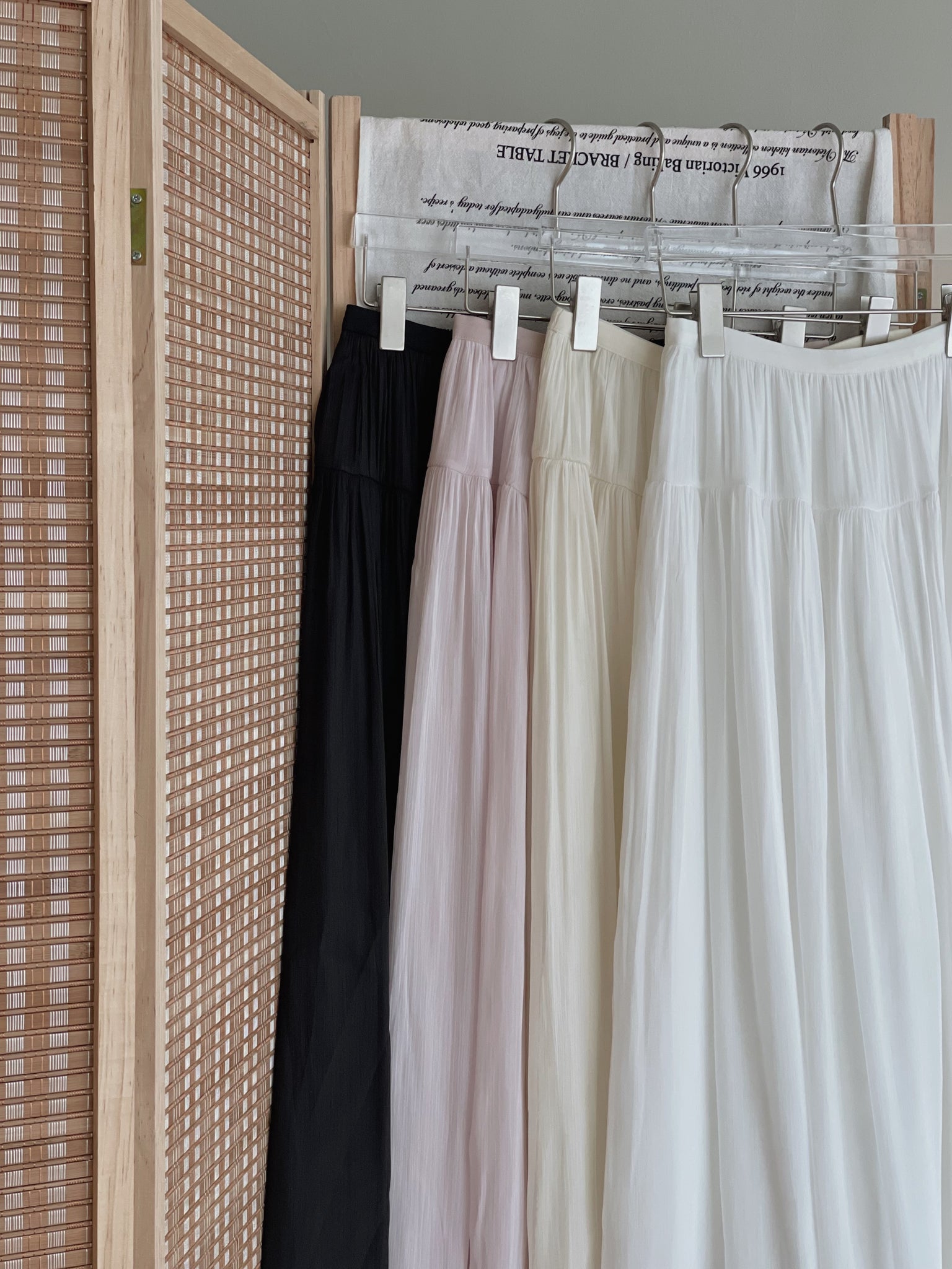 Shimmery Chiffon Midi Skirt / 温柔坠感流光纱裙
