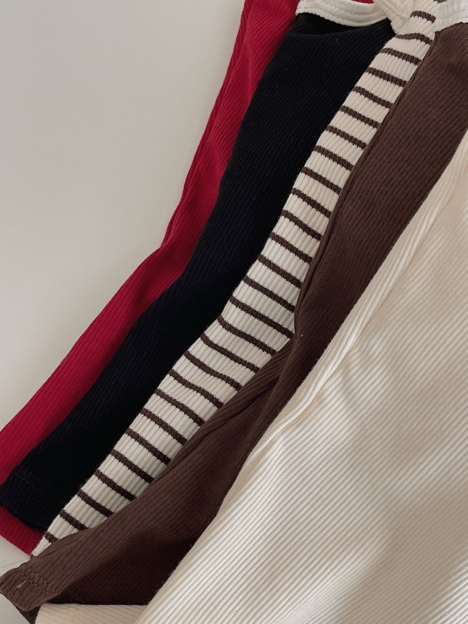 Contrast Trim Padded / 撞色边吊带胸垫背心