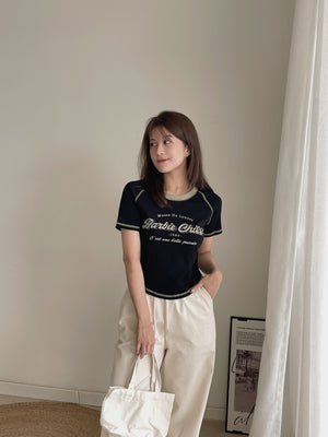 Graphic Crop Tee / 个性字母短上衣