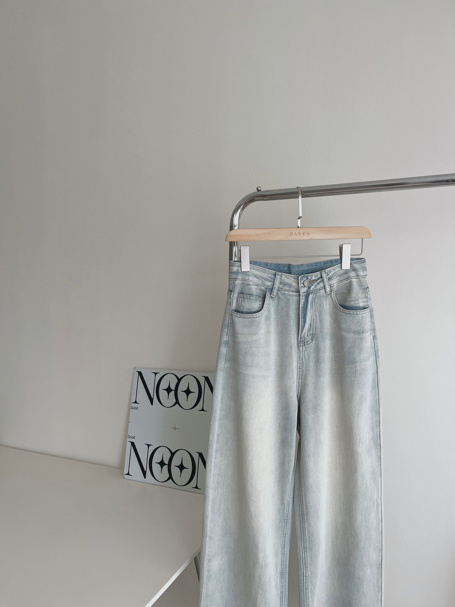 Extra Long Light Washed Jeans / 加长版浅牛仔长裤