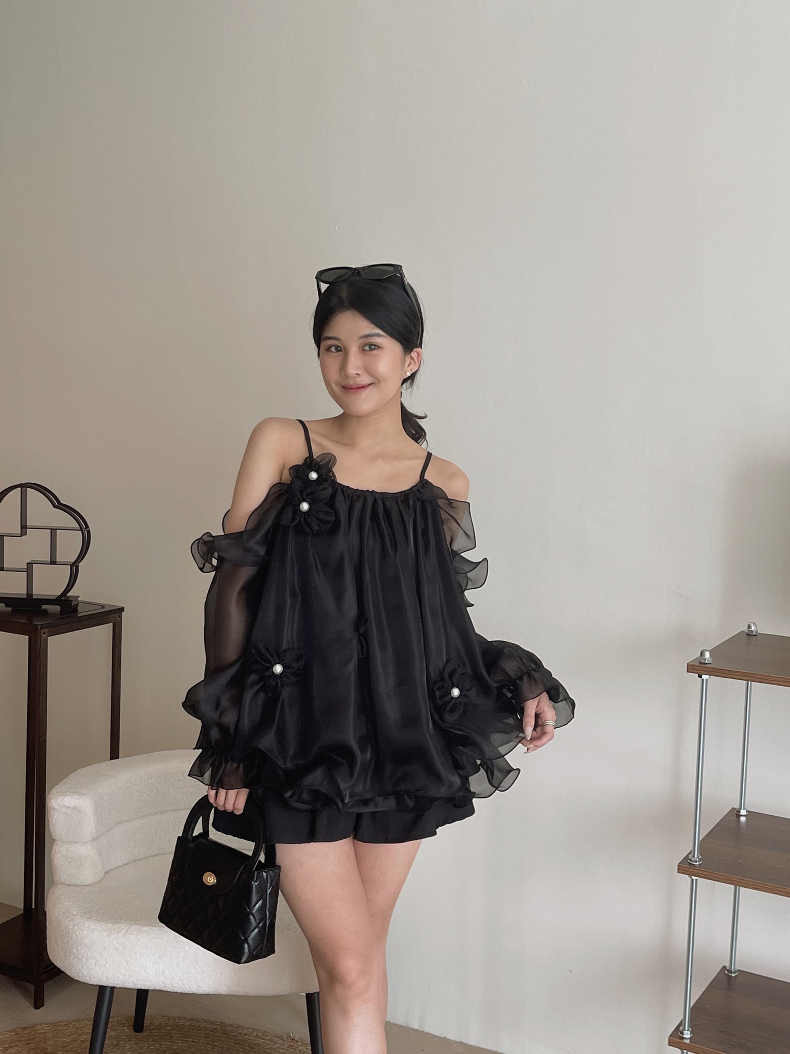 Glowing Tulle Puff Top / 流光纱蓬蓬露肩上衣