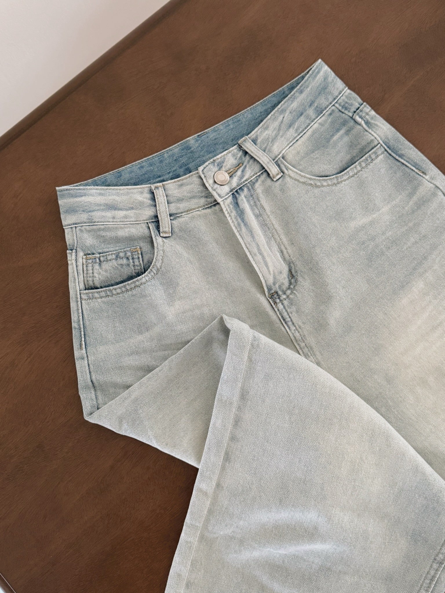 Light Colour Washed Jeans / 浅蓝水洗牛仔长裤