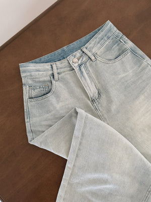 Light Colour Washed Jeans / 浅蓝水洗牛仔长裤