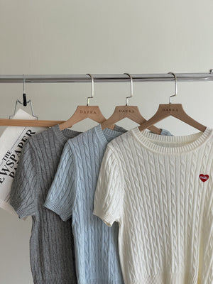 Lovey Cable Knit Tshirt / 爱心刺绣麻花T恤