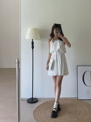 Kalie Back Cutout Dress / 挂脖收腰露背裙
