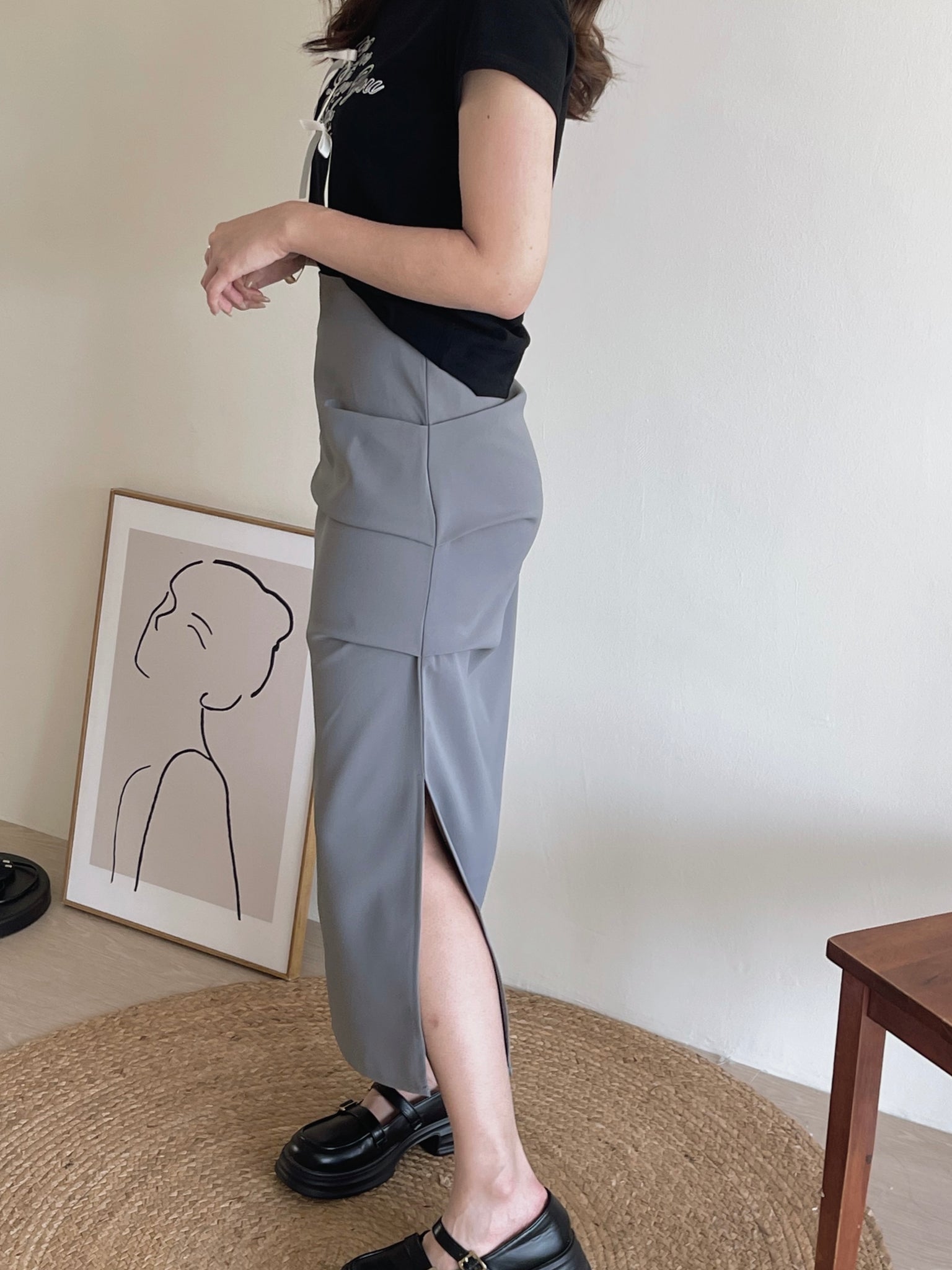 Manette Ruched Skirt / 甜酷褶皱修身半裙