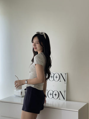 Basic Cotton Tee / 纯色基础棉质修身T恤
