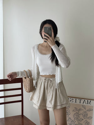 Lace Edge Padded Crop Top / 带胸垫遮副乳蕾丝短背心
