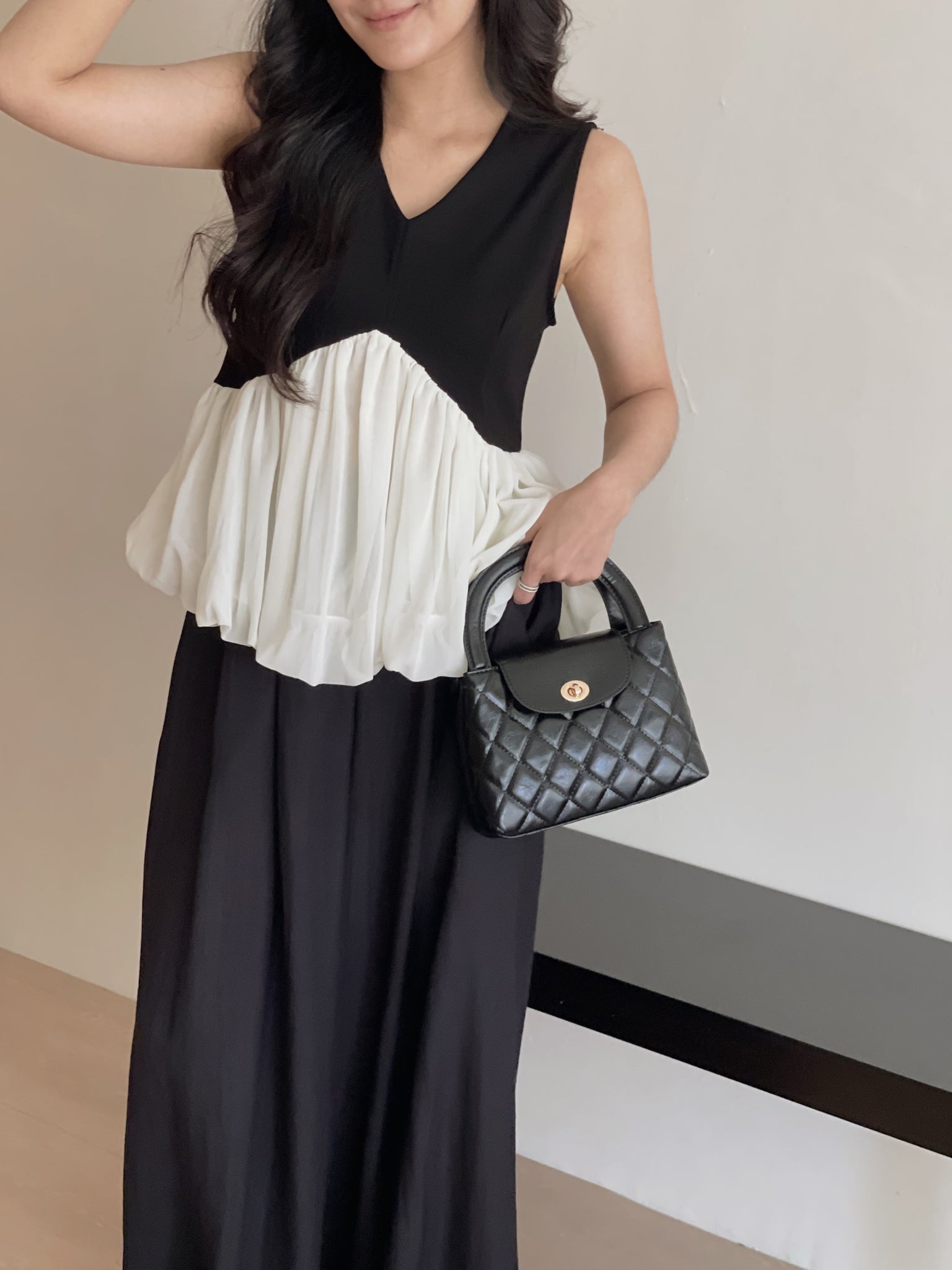 Puff Hem Spliced Top / 轻熟网纱花苞摆上衣