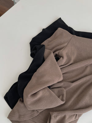 Hot Style Oblique Top / 设计感斜肩不规则上衣