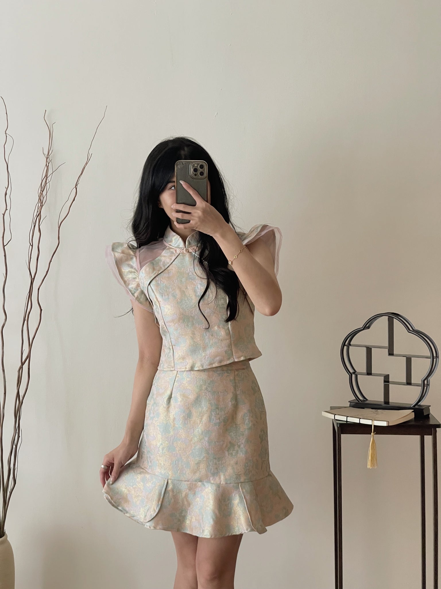 Imperial Grace Qipao Set / 锦霞灿影-盘扣对襟肩纱袖旗袍套装