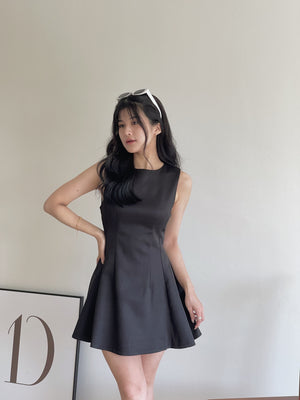 Scarlett Babydoll Dress / 小蛮腰气质连身裙