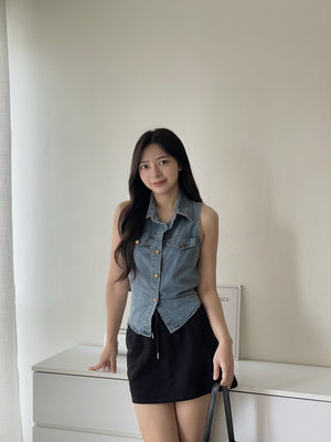 Collar Back Ribbon Top / 牛仔翻领后系带上衣