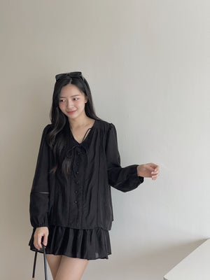 Lyra Ruffle Cloud Set / 甜美镂空编织套装