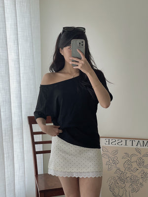 Wide Neck Simple Tee / 净色落肩T恤