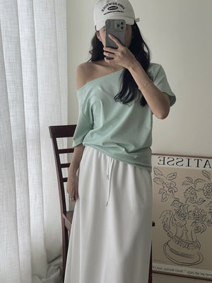 Wide Neck Simple Tee / 净色落肩T恤