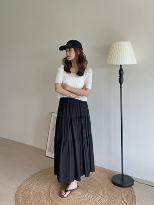 Hollow Rib Knit Top / 尖领镂空针织上衣