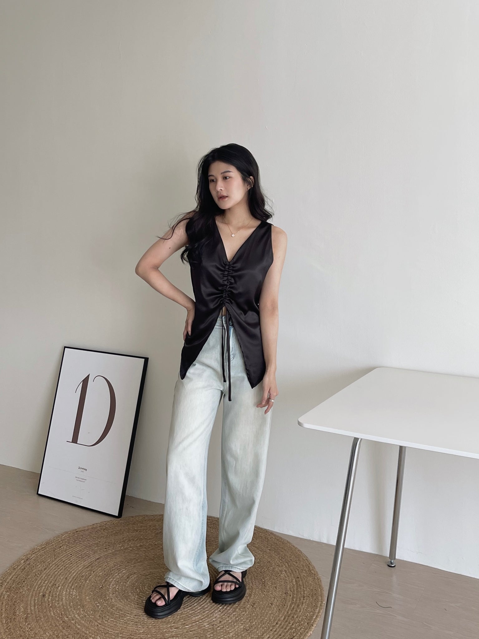 Satin Drawstring Top / 设计感缎面抽绳上衣