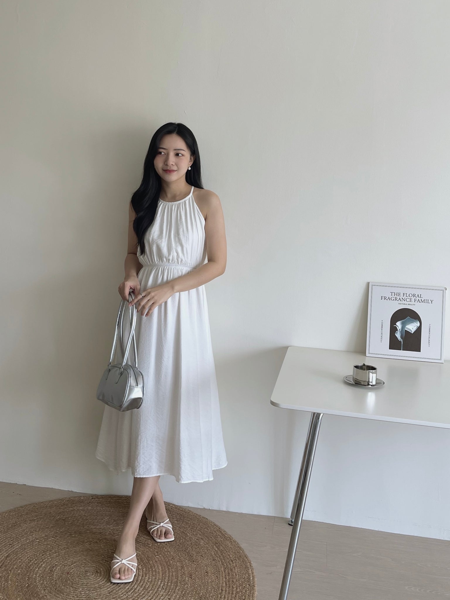 Avril Halterneck Dress / 挂脖后腰镂空长裙
