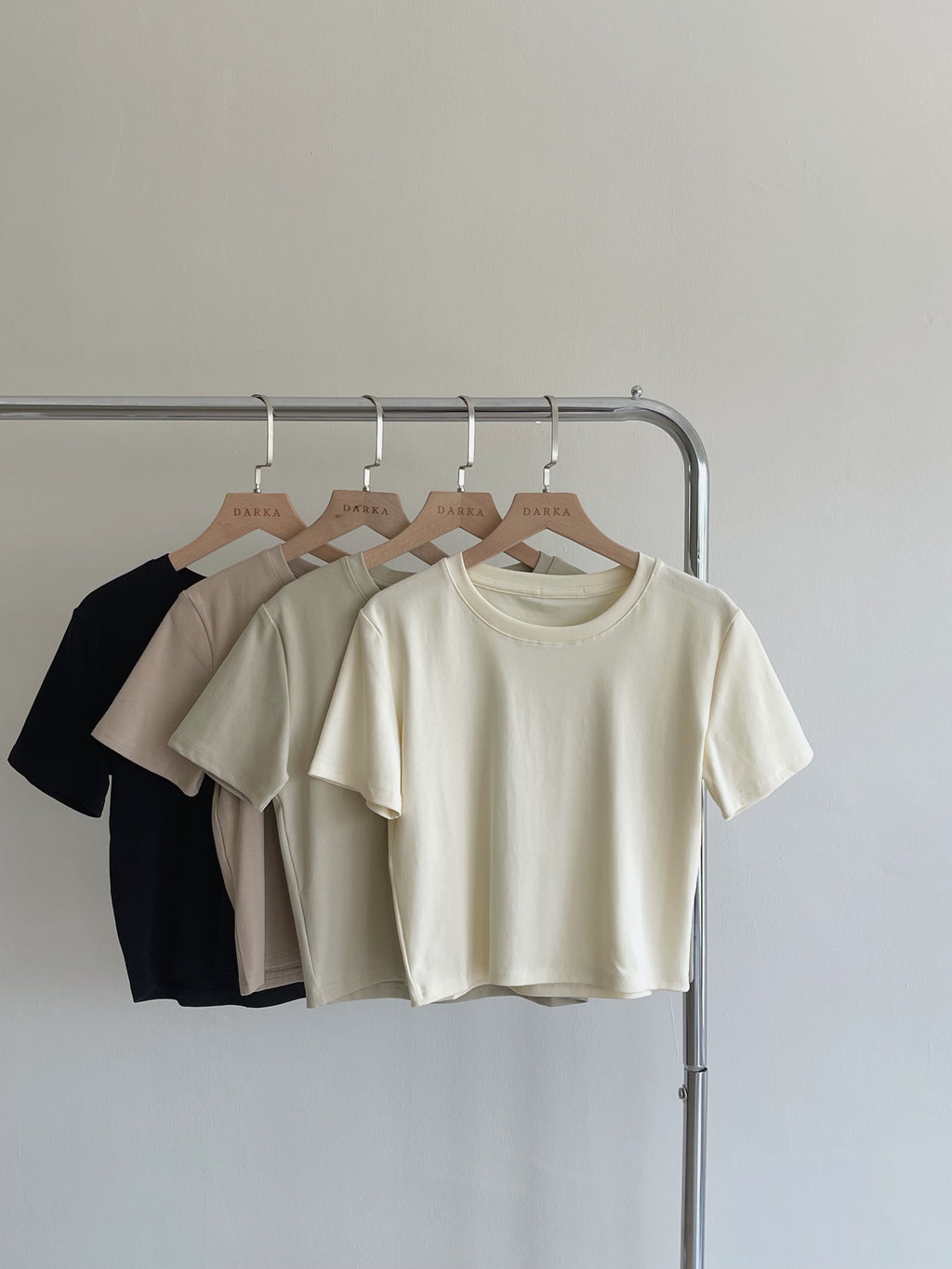 Basic Crop Tshirt / 软棉亲肤圆领T恤