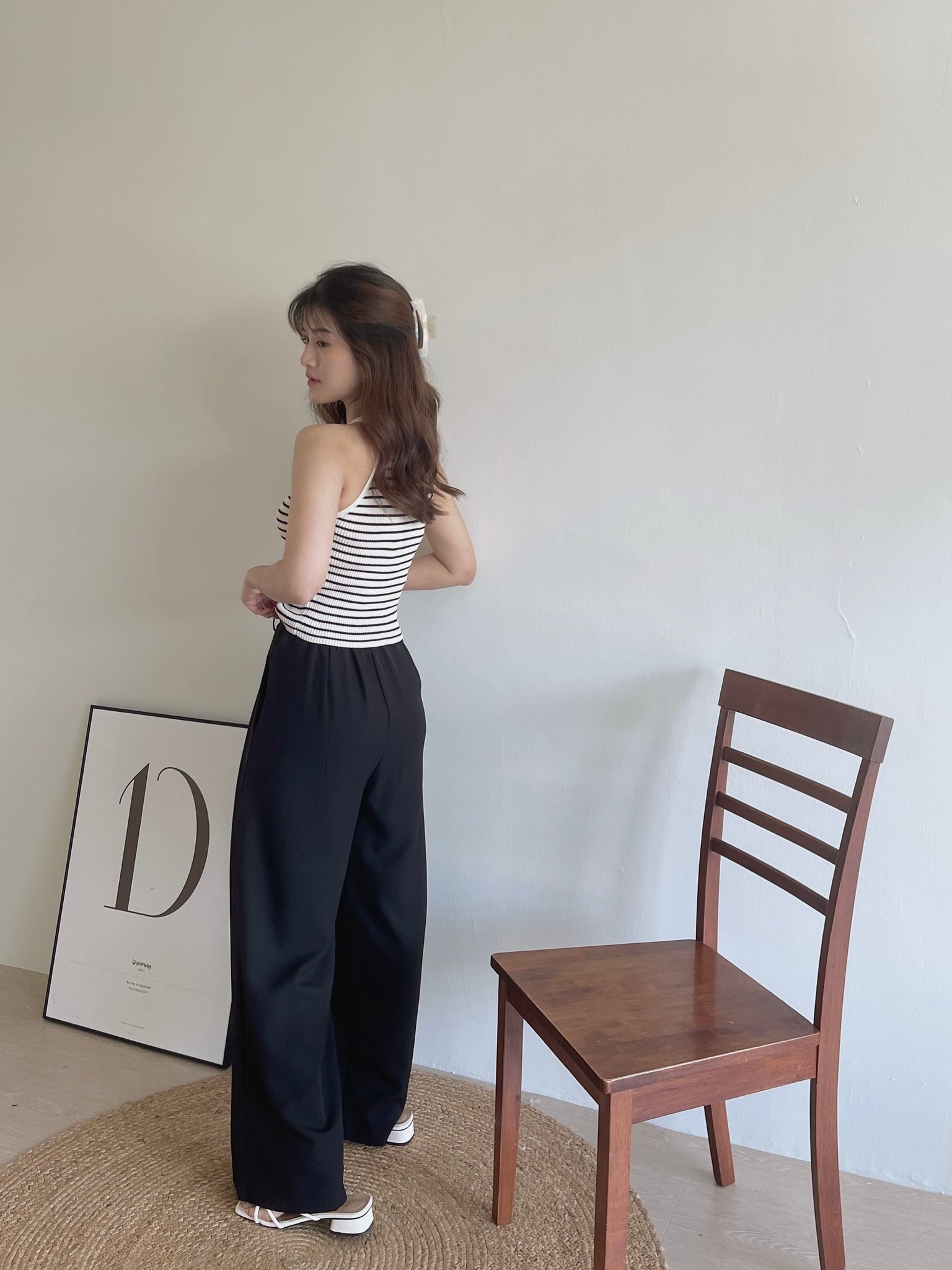 Stripes Halterneck Singlet / 杏黑条针织挂脖背心