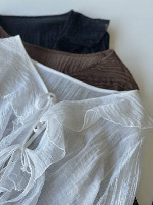 Belle Ruffle Blouse / 喇叭袖系带薄衫