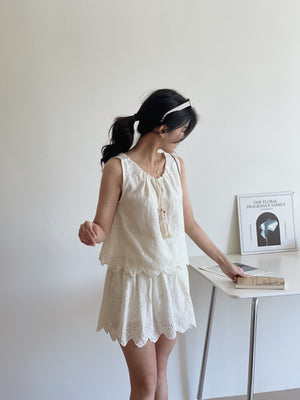 Holiday Eyelet Set / 刺绣抽绳度假套装