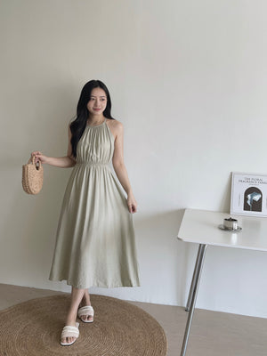Avril Halterneck Dress / 挂脖后腰镂空长裙