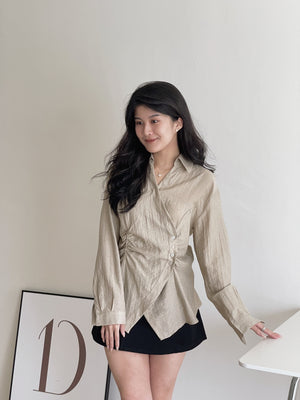Laia Ruched Shirt / 设计感抽皱衬衫