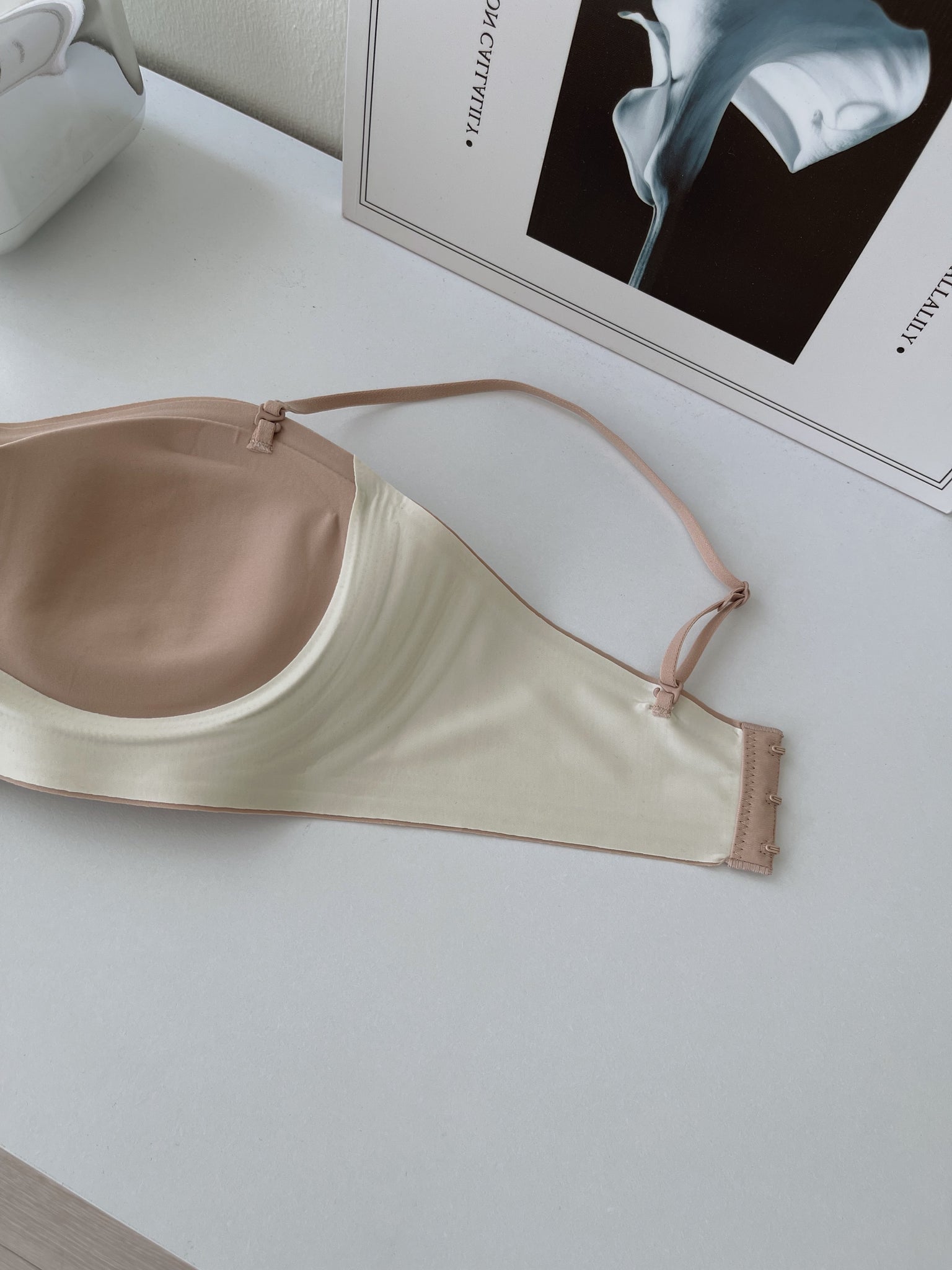 Foundation Snug Tube Bra / 粉底液超服贴抹胸内衣