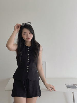 Casual Vest Set / 琥珀排扣休闲套装