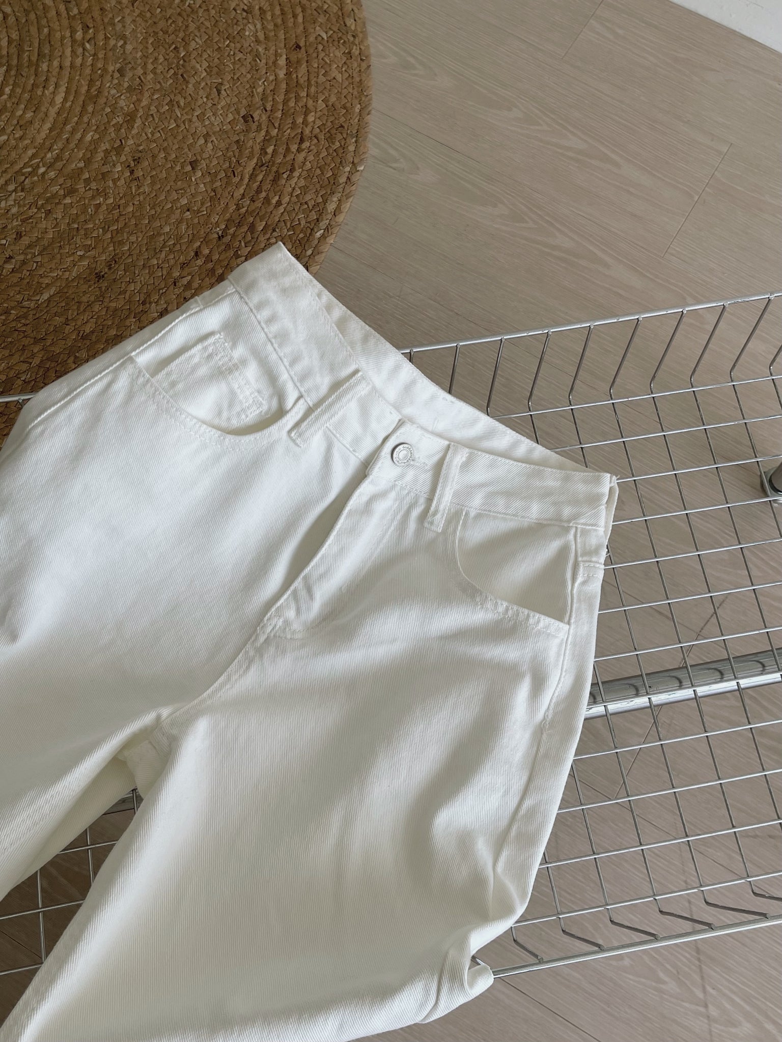 White Straight Jeans / 直筒白色牛仔长裤