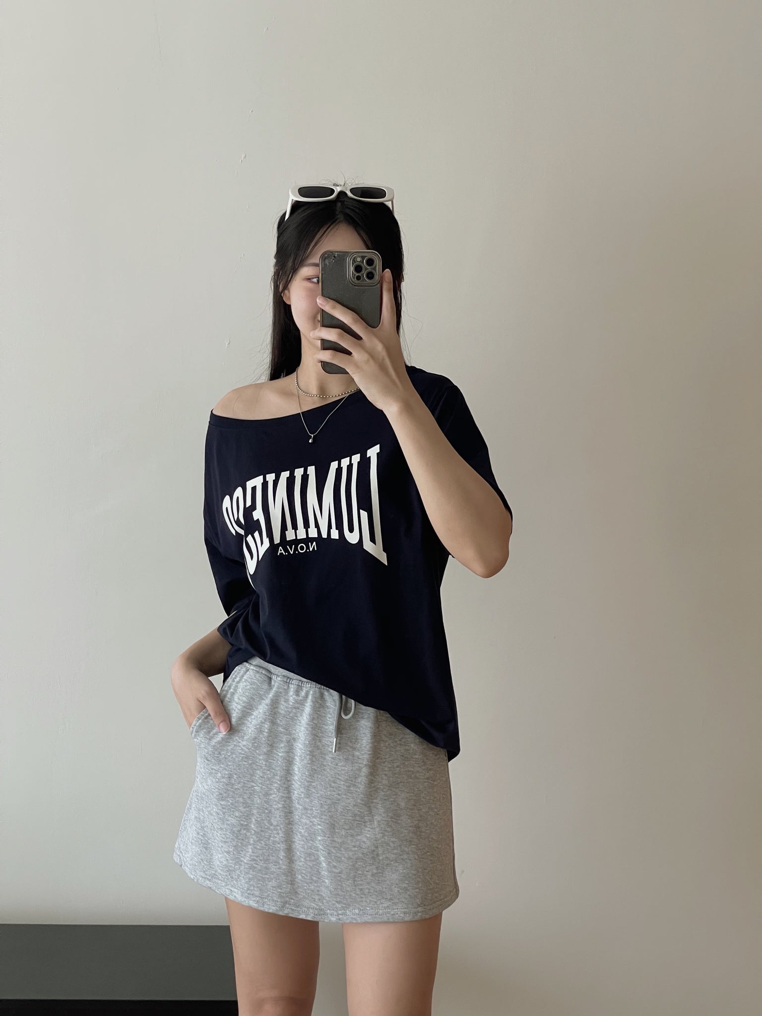 Letters Drop Shoulder Tee / 字母宽领落肩T恤