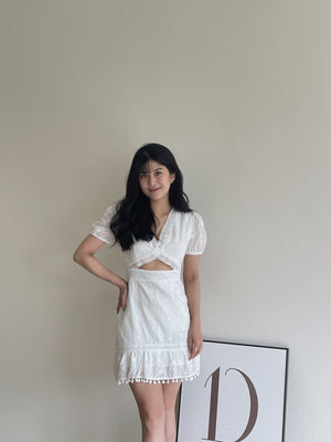Eyelet Embroidered Cutout Dress / 挖空设计感连衣裙