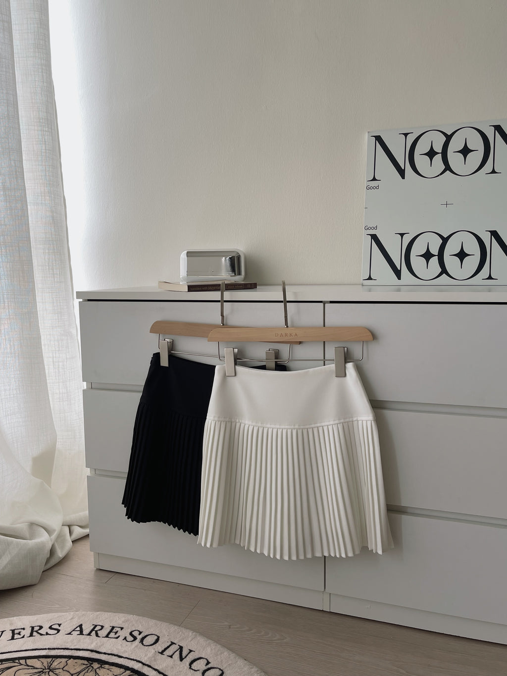 Plain Pleated Skirt / 简约百褶短裙