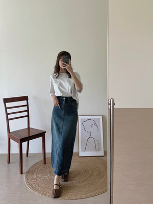 Back Split Denim Skirt / 后开衩牛仔裙