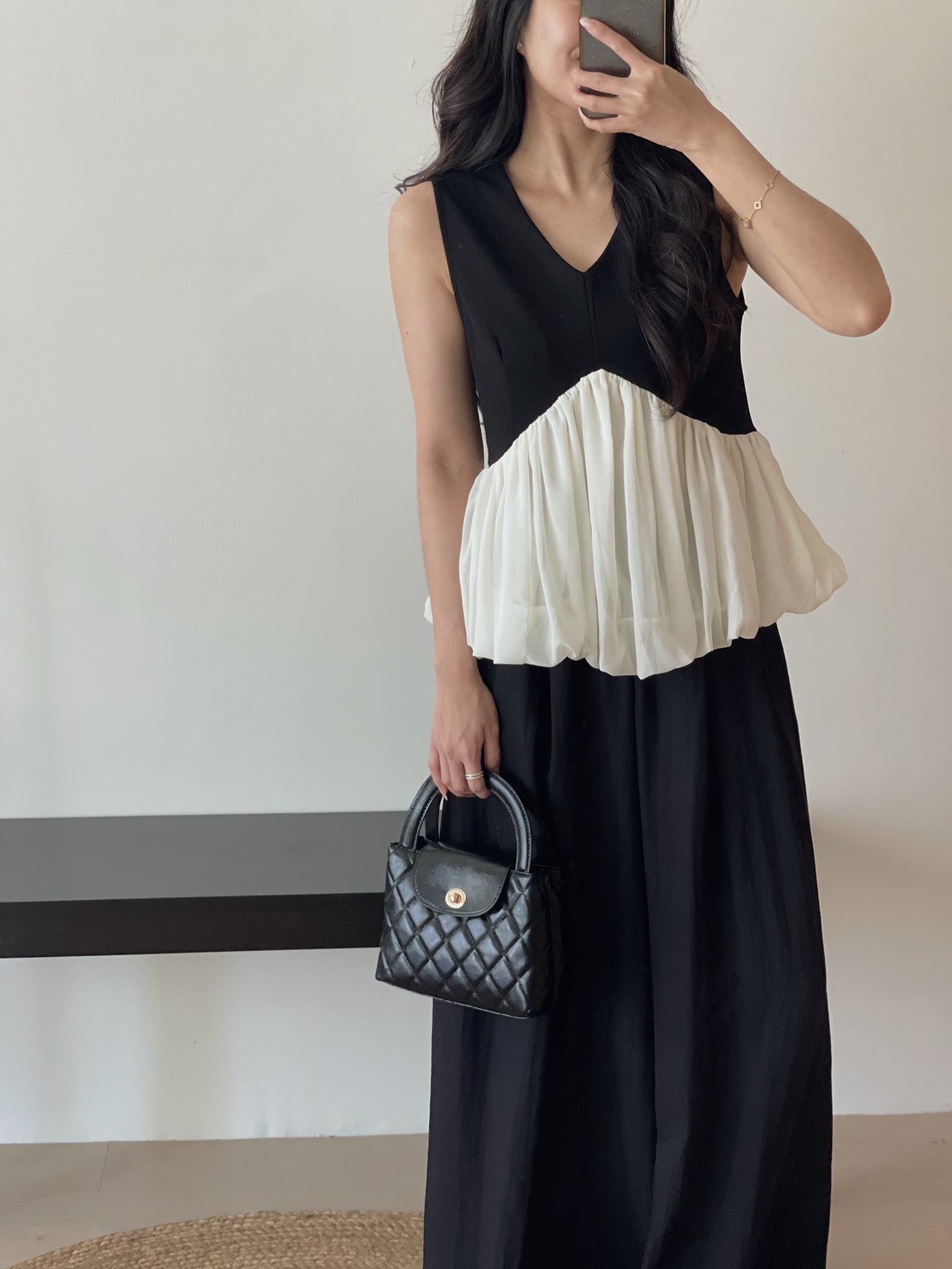 Puff Hem Spliced Top / 轻熟网纱花苞摆上衣
