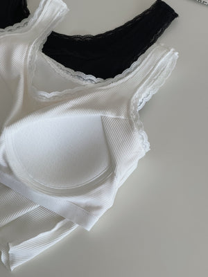 Lace Edge Padded Crop Top / 带胸垫遮副乳蕾丝短背心