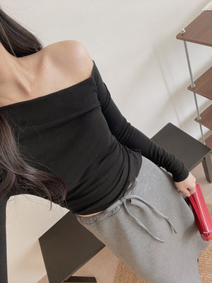 Hot Style Oblique Top / 设计感斜肩不规则上衣