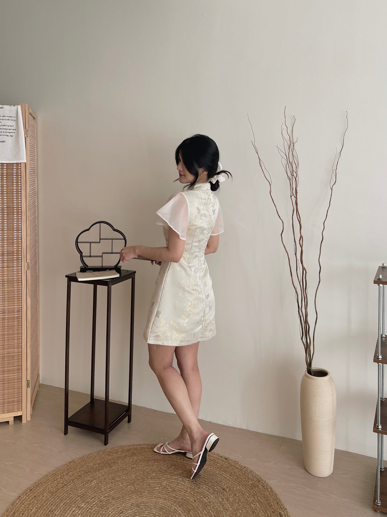 Butterfly Flutter Qipao Dress / 锦蝶花语-金线提花改良旗袍