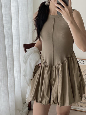 Puff Hem Babydoll Dress / 背心拼接花苞连身裙