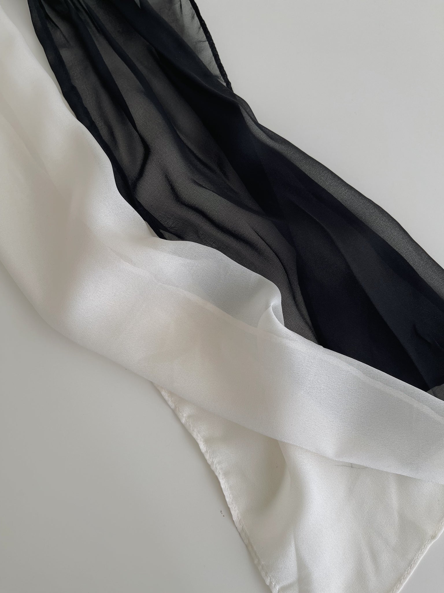 Lumiere Sash Tie Dress / 飘带高级感气质连身裙