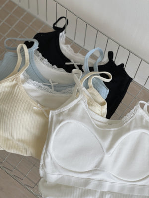 Lacey Edge Padded Singlet / 蕾丝花边胸垫吊带