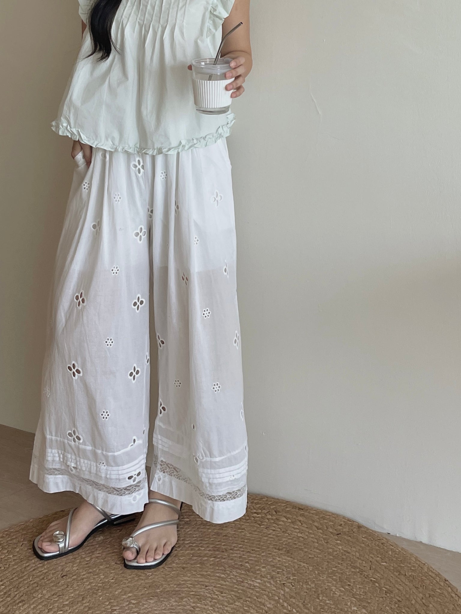 Eyelet Hollow Trousers / 钩花镂空休闲长裤