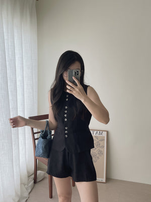 Casual Vest Set / 琥珀排扣休闲套装